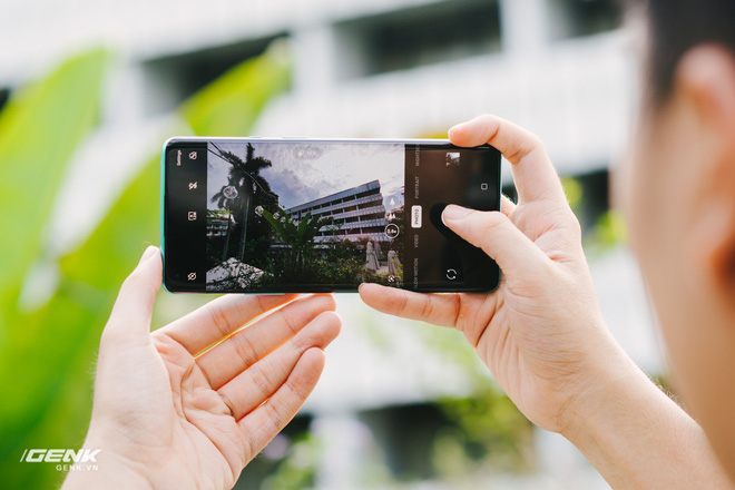 Trải nghiệm Oneplus 8 Pro 5G: Qu&aacute; tốt nhưng vẫn c&ograve;n điều phải lăn tăn - Ảnh 5.