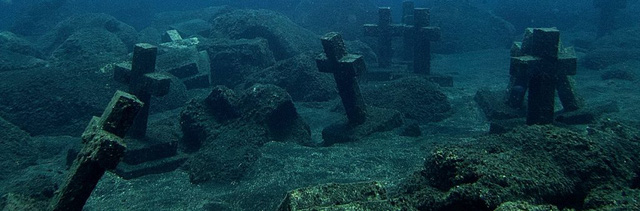 Vẻ đẹp vừa h&uacute;t hồn, vừa r&ugrave;ng rợn của những địa điểm nổi tiếng nhất dưới l&ograve;ng đại dương - Ảnh 8.