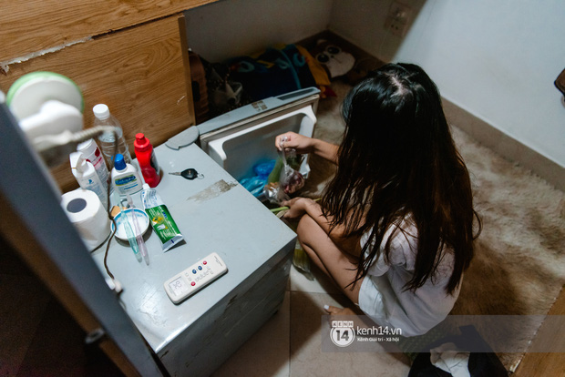 Khám phá phòng trọ hộp diêm giữa lòng Hà Nội: Chỉ rộng 3m2, tiện ích thiếu thốn nhưng giá cả liệu có rẻ? - Ảnh 14. Khám phá phòng trọ hộp diêm giữa lòng Hà Nội: Chỉ rộng 3m2, tiện ích thiếu thốn nhưng giá cả liệu có rẻ? - Ảnh 14.