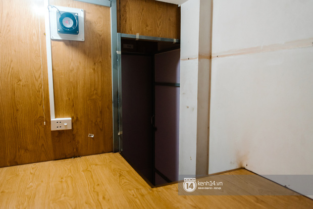Khám phá phòng trọ hộp diêm giữa lòng Hà Nội: Chỉ rộng 3m2, tiện ích thiếu thốn nhưng giá cả liệu có rẻ? - Ảnh 8. Khám phá phòng trọ hộp diêm giữa lòng Hà Nội: Chỉ rộng 3m2, tiện ích thiếu thốn nhưng giá cả liệu có rẻ? - Ảnh 8.