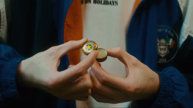 &ldquo;Mất t&iacute;ch&rdquo; tại qu&ecirc; nh&agrave; nhưng Cao Sao V&agrave;ng vừa được người Nga l&agrave;m quảng c&aacute;o miễn ph&iacute;: H&igrave;nh ảnh chỉn chu, chễm chệ 2 chữ Việt Nam  - Ảnh 3.