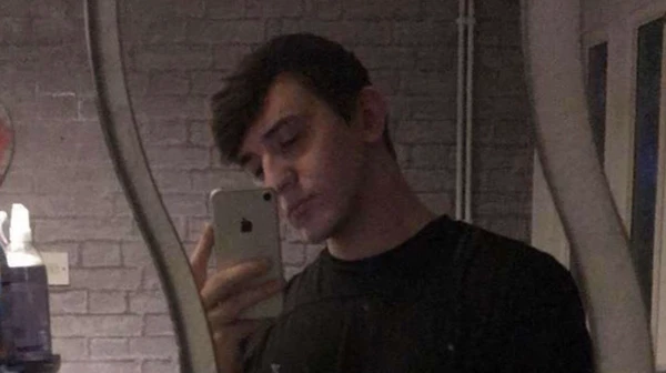 Cảm nghĩ của cậu hacker trẻ tuổi khi lần đầu ti&ecirc;n online sau 2 năm bị ch&iacute;nh phủ cấm l&ecirc;n mạng - Ảnh 1.