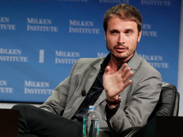 Gia đ&igrave;nh trong mơ của Elon Musk: Cha sở hữu IQ ngang thi&ecirc;n t&agrave;i, mẹ l&agrave; si&ecirc;u mẫu nổi tiếng, 2 em trai v&agrave; g&aacute;i đều l&agrave; triệu ph&uacute; đ&ocirc;la - Ảnh 2.