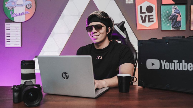  T&ocirc;i kh&ocirc;ng thấy sung sướng khi l&agrave;m YouTuber - c&aacute;i gi&aacute; phải trả cho sự nổi tiếng tr&ecirc;n MXH  - Ảnh 2.