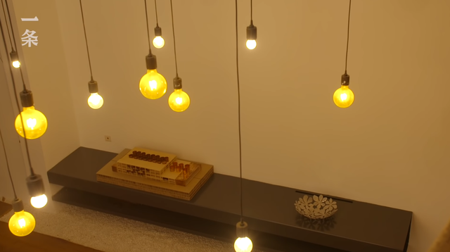  Lạ l&ugrave;ng căn nh&agrave; kh&ocirc;ng giường, kh&ocirc;ng ghế nhưng x&acirc;y cầu, &ldquo;tổ chim&rdquo; b&ecirc;n trong, tất cả đều bằng gỗ  - Ảnh 4.