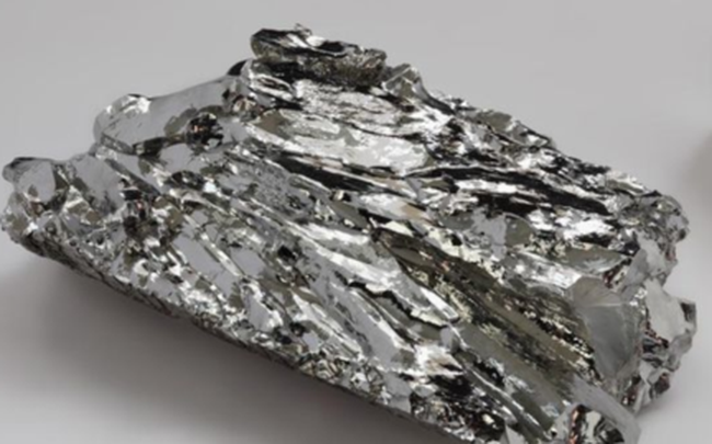 Gi&aacute; kim loại qu&yacute; hiếm v&agrave; gi&aacute; trị nhất h&agrave;nh tinh Rhodium đ&atilde; tăng 3000%  - Ảnh 1.