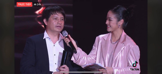 Tập thể bác sĩ tuyến đầu chống dịch tại Đà Nẵng, cha đẻ ATM gạo, SofM... trở thành Top 5 Đại sứ truyền cảm hứng WeChoice Awards 2020 - Ảnh 3. Tập thể bác sĩ tuyến đầu chống dịch tại Đà Nẵng, cha đẻ ATM gạo, SofM... trở thành Top 5 Đại sứ truyền cảm hứng WeChoice Awards 2020 - Ảnh 3.