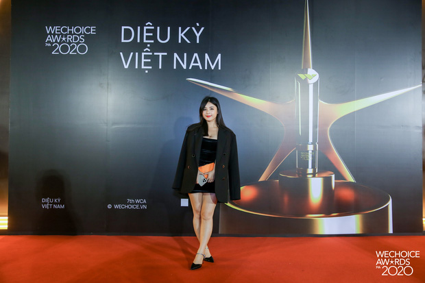 Ngắm nhan sắc v&agrave; thần th&aacute;i của d&agrave;n mỹ nữ l&agrave;ng game xuất hiện tại thảm đỏ WeChoice Awards 2020: Xứng đ&aacute;ng cực phẩm! - Ảnh 9.