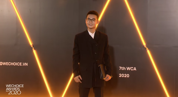 Thảm đỏ WeChoice Awards 2020 xuất hiện vũ trụ game thủ/ streamer Việt, ai cũng xinh đẹp lịch l&atilde;m đến bất ngờ - Ảnh 10.