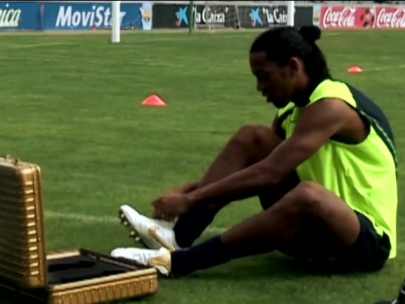 YouTube: Đế chế video trăm tỷ ‘đô’ bắt đầu từ một nền tảng hẹn hò thất bại thảm hại - Ảnh 2. YouTube: Đế chế video trăm tỷ ‘đô’ bắt đầu từ một nền tảng hẹn hò thất bại thảm hại - Ảnh 2.