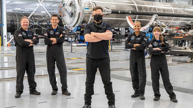 Một c&ocirc;ng ty của Elon Musk vừa đạt định gi&aacute; hơn 100 tỷ USD - Ảnh 1.