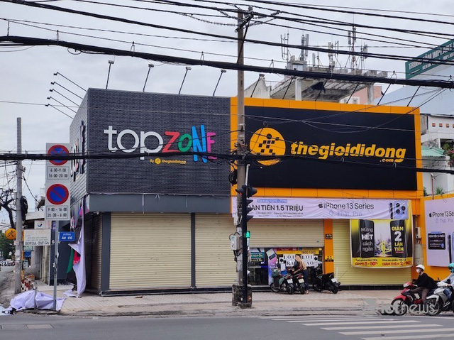 Apple quyết t&acirc;m thu hẹp thị trường iPhone x&aacute;ch tay tại Việt Nam - Ảnh 1.