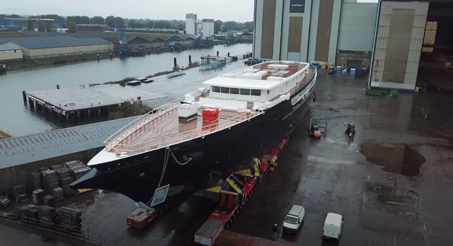 Si&ecirc;u du thuyền nửa tỷ USD, chạy 16.000 km kh&ocirc;ng cần tiếp nhi&ecirc;n liệu của tỷ ph&uacute; Jeff Bezos - Ảnh 3.