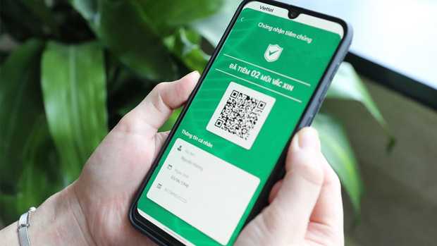  Cẩn trọng việc khoe thẻ xanh Covid tr&ecirc;n mạng x&atilde; hội, tiềm ẩn 1001 rủi ro! - Ảnh 1.