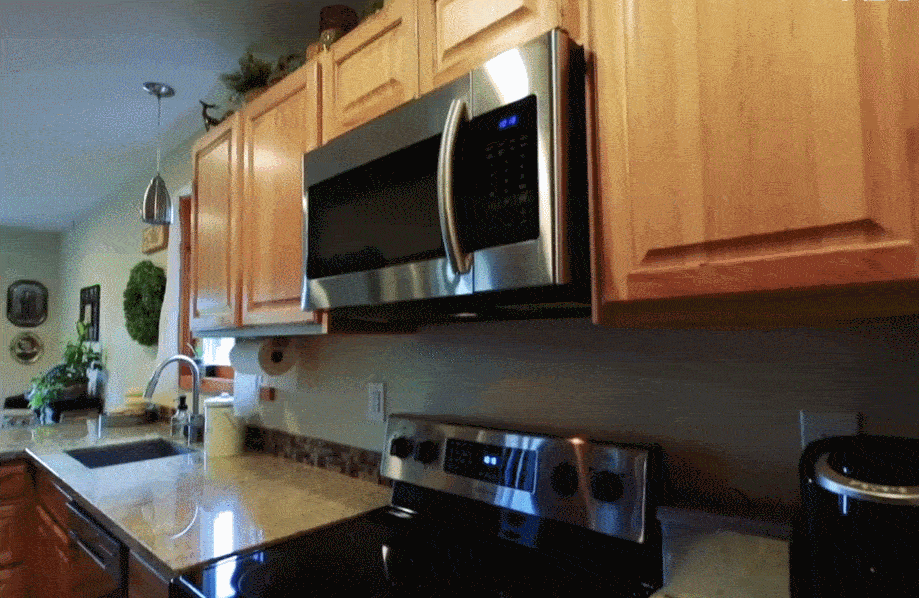 Kh&ocirc;ng mua nh&agrave; ở th&agrave;nh phố, một cặp vợ chồng dọn l&ecirc;n n&uacute;i, biến một chiếc container d&agrave;i 6 m&eacute;t th&agrave;nh biệt thự 2 tầng, sống một cuộc sống b&igrave;nh dị - Ảnh 7.