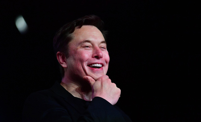  Đ&aacute;nh đu theo Elon Musk, YouTuber tuy&ecirc;n bố g&oacute;p 10 triệu USD để chấm dứt nạn đ&oacute;i nhưng kh&ocirc;ng qu&ecirc;n đặt điều kiện c&acirc;u view  - Ảnh 2.
