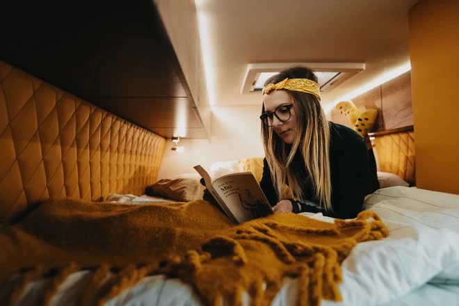 Những motorhome phá đảo năm 2021: Nhà là phải có nóc, rộng tới mức chứa được cả siêu xe - Ảnh 18. Những motorhome phá đảo năm 2021: Nhà là phải có nóc, rộng tới mức chứa được cả siêu xe - Ảnh 18.