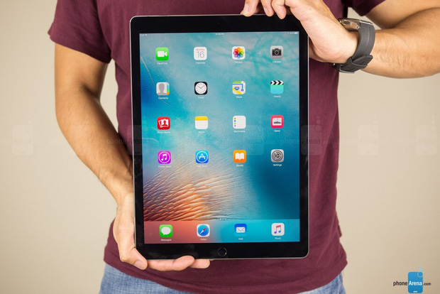 iPhone 12 kh&ocirc;ng phải l&agrave; chiếc điện thoại khiến người d&ugrave;ng h&agrave;i l&ograve;ng nhất - Ảnh 2.