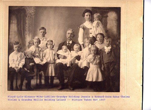  Xuất ch&uacute;ng, đi&ecirc;n rồ, kỳ quặc, mạo hiểm: Tất cả những t&iacute;nh c&aacute;ch đặc trưng thi&ecirc;n t&agrave;i của Elon Musk đều được kế thừa từ người đ&agrave;n &ocirc;ng n&agrave;y  - Ảnh 1.