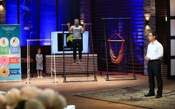 C&uacute; lội ngược d&ograve;ng của startup từng bị c&aacute;c Shark Việt Nam ch&ecirc; &ldquo;ng&aacute;o gi&aacute;&rdquo;, sản phẩm chỉ l&agrave; &ldquo;mấy thanh sắt&rdquo;: Tuy&ecirc;n bố được &ldquo;c&aacute; mập&rdquo; Mỹ hỗ trợ, nhận h&agrave;ng trăm đ&aacute;nh gi&aacute; 5 sao tr&ecirc;n Amazon  - Ảnh 1.