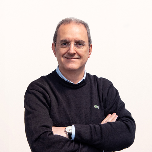 H&eacute; lộ thiết kế &ocirc; t&ocirc; mới của Vinfast: SUV cỡ đại c&oacute; 2 bản điện v&agrave; xăng, hệ thống trợ l&aacute;i th&ocirc;ng minh, chạy qu&atilde;ng đường 500 km/lần sạc? - Ảnh 2.