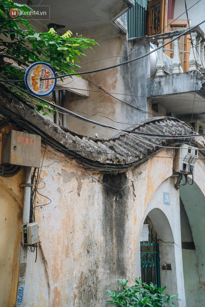 Chuyện &iacute;t người biết về căn biệt thự cổ 110 năm tuổi ở H&agrave; Nội, c&oacute; cả s&agrave;n nhảy đầm cho giới thượng lưu - Ảnh 10.