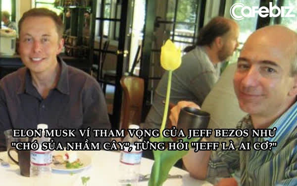  Bức ảnh định mệnh c&aacute;ch đ&acirc;y 17 năm: Jeff Bezos v&agrave; Elon Musk thời c&ograve;n t&igrave;nh th&acirc;n mến th&acirc;n tr&ecirc;n b&agrave;n tiệc  - Ảnh 1.