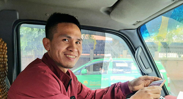 Đạo diễn thi&ecirc;n t&agrave;i của Marvel đăng status ca ngợi anh Nguyễn Ngọc Mạnh thật phi thường, netizen thế giới th&oacute;t tim gọi si&ecirc;u nh&acirc;n - Ảnh 1.