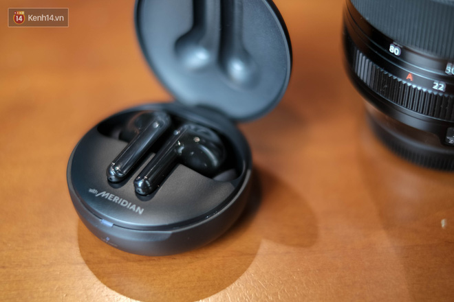 Đánh giá nhanh tai nghe LG TONE Free FN7, liệu có đọ được với AirPods với mức giá 2,7 triệu đồng? - Ảnh 3. Đánh giá nhanh tai nghe LG TONE Free FN7, liệu có đọ được với AirPods với mức giá 2,7 triệu đồng? - Ảnh 3.