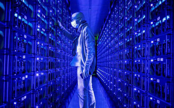 Cơn đi&ecirc;n Bitcoin khiến m&ocirc;i trường to&agrave;n cầu phải trả gi&aacute; như thế n&agrave;o? - Ảnh 1.