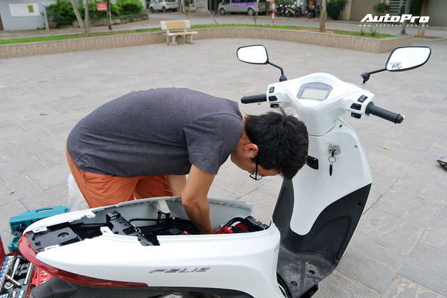 Lột trần VinFast Feliz trong 10 ph&uacute;t, kỹ sư điện đ&aacute;nh gi&aacute;: Kết cấu đơn giản, dễ sửa, dễ độ nhưng vẫn c&ograve;n điểm yếu - Ảnh 2.