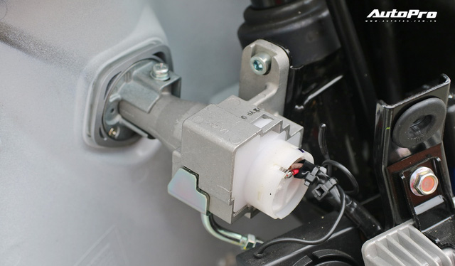 Lột trần VinFast Feliz trong 10 ph&uacute;t, kỹ sư điện đ&aacute;nh gi&aacute;: Kết cấu đơn giản, dễ sửa, dễ độ nhưng vẫn c&ograve;n điểm yếu - Ảnh 25.