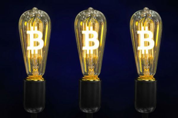 Mức ti&ecirc;u thụ năng lượng của Bitcoin cao gấp 66 lần so với năm 2015 - Ảnh 1.