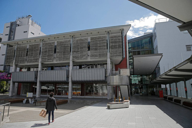 Thần đồng gốc Việt 13 tuổi đ&atilde; học 2 chuy&ecirc;n ng&agrave;nh ĐH c&oacute; nguy cơ bị trục xuất v&igrave;... qu&aacute; th&ocirc;ng minh: Tại sao lại như vậy? - Ảnh 2.