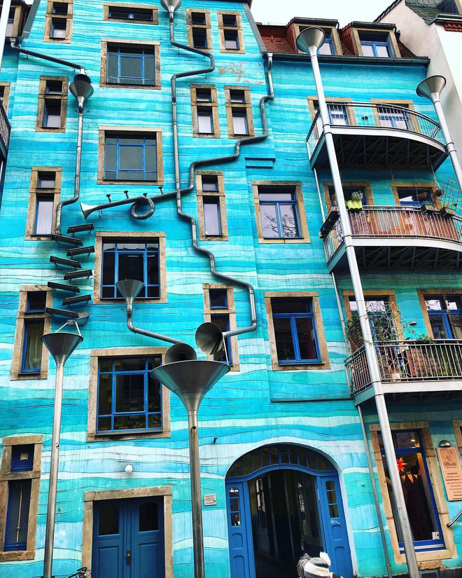 18 ngôi nhà có kiến trúc ngang ngược xoắn não người nhìn, đi ngang qua 100% phải dừng lại check-in - Ảnh 11. 18 ngôi nhà có kiến trúc ngang ngược xoắn não người nhìn, đi ngang qua 100% phải dừng lại check-in - Ảnh 11.