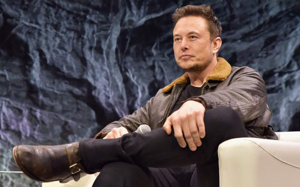 Bị tag hẳn t&ecirc;n v&agrave;o b&agrave;i đăng tố l&agrave;m gi&aacute; Bitcoin, &acirc;m thầm mua đ&aacute;y, b&aacute;n đỉnh, thao t&uacute;ng thị trường, Elon Musk đ&aacute;p trả 1 c&acirc;u h&uacute;t gần 100.000 lượt th&iacute;ch - Ảnh 1.