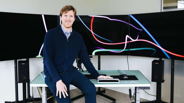 Bỏ học Đại học Stanford chỉ sau 3 tháng, chàng trai 26 tuổi trở thành tỷ phú và là tương lai của ngành ô tô tự lái - Ảnh 1. Bỏ học Đại học Stanford chỉ sau 3 tháng, chàng trai 26 tuổi trở thành tỷ phú và là tương lai của ngành ô tô tự lái - Ảnh 1.