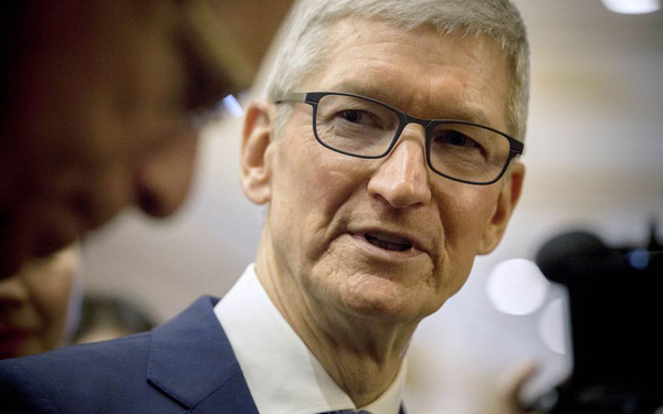 Ở tuổi 60, CEO Tim Cook &uacute;p mở về việc l&atilde;nh đạo Apple trong 10 năm tới - Ảnh 1.