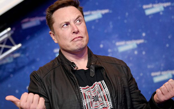 Nh&agrave; đầu tư bất lực nh&igrave;n Elon Musk tiếp tục thao t&uacute;ng thị trường: Tweet &aacute;m chỉ Tesla đ&atilde; b&aacute;n hết Bitcoin, gi&aacute; đồng tiền số chạm đ&aacute;y - Ảnh 1.