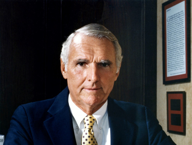 Lời khuyên đắt giá từ những tỷ phú bỏ học: Phía sau sự dấn thân và liều lĩnh của tuổi trẻ là yếu tố thiết yếu gì? - Ảnh 5. Lời khuyên đắt giá từ những tỷ phú bỏ học: Phía sau sự dấn thân và liều lĩnh của tuổi trẻ là yếu tố thiết yếu gì? - Ảnh 5.