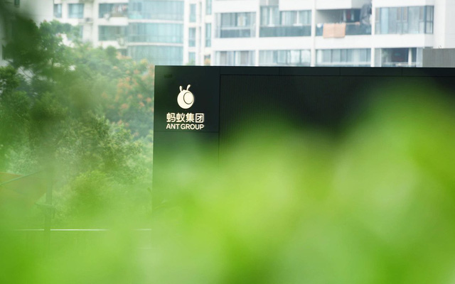 Những g&atilde; khổng lồ c&ocirc;ng nghệ Trung Quốc hứng chịu đ&ograve;n gi&aacute;ng mạnh: Bắc Kinh y&ecirc;u cầu t&aacute;ch rời c&aacute;c dịch vụ t&agrave;i ch&iacute;nh - Ảnh 1.