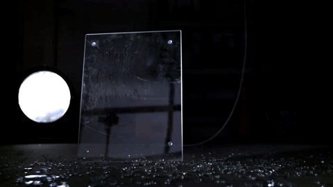 Đ&acirc;y l&agrave; k&iacute;nh cường lực vỡ khi quay ở tốc độ 82.000 fps, c&ograve;n n&acirc;ng l&ecirc;n 800.000 fps sẽ như thế n&agrave;o? Xem để biết nh&eacute; - Ảnh 7.