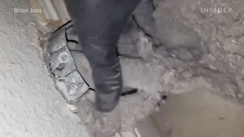 Giật m&igrave;nh với video vệ sinh ống dẫn kh&iacute; 47 năm chưa dọn lần n&agrave;o: bụi dồn th&agrave;nh từng đống, hầu hết l&agrave; tế b&agrave;o da người - Ảnh 5.