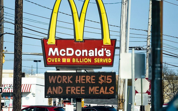 Nghịch lý ở Mỹ: Vẫn có hàng triệu người thất nghiệp nhưng các công ty không tuyển nổi nhân viên - Ảnh 1. Nghịch lý ở Mỹ: Vẫn có hàng triệu người thất nghiệp nhưng các công ty không tuyển nổi nhân viên - Ảnh 1.