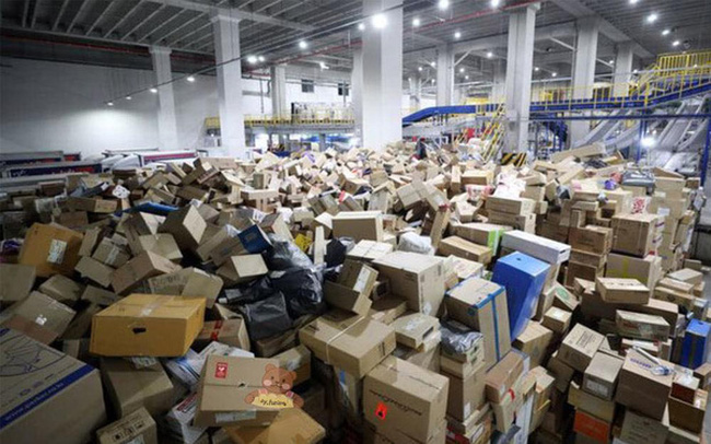 H&agrave;ng ngh&igrave;n shipper H&agrave;n Quốc nổi giận, đ&igrave;nh c&ocirc;ng v&ocirc; thời hạn, h&agrave;ng h&oacute;a tắc nghẽn tr&ecirc;n mọi nh&agrave; kho - Ảnh 1.