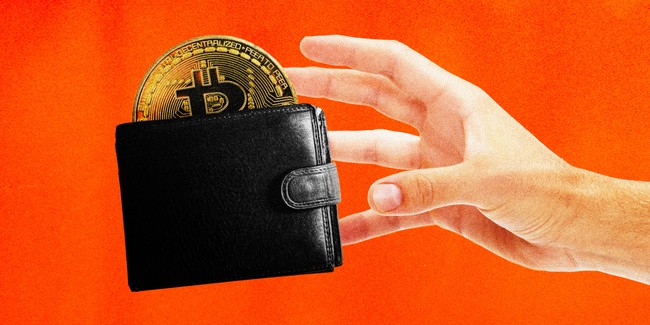 &ldquo;S&oacute;ng gi&oacute;&rdquo; Bitcoin: Nh&agrave; đầu tư th&agrave;nh con bạc? - Ảnh 3.