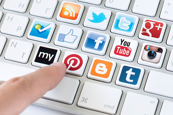 Ch&iacute;nh thức ban h&agrave;nh bộ quy tắc ứng xử tr&ecirc;n mạng x&atilde; hội - Ảnh 1.