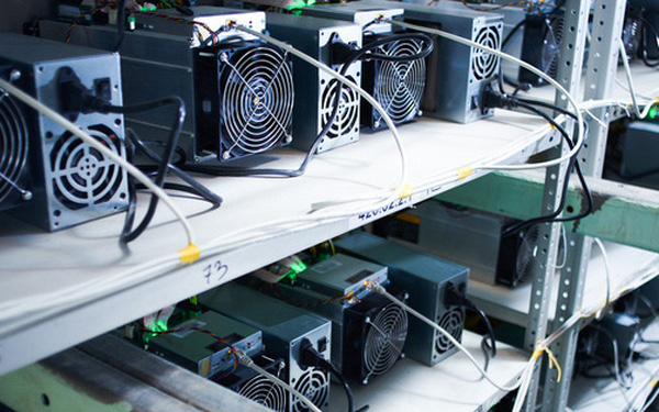 Hàng tấn trâu cày Bitcoin đang rời Trung Quốc để tìm miền đất hứa mới - Ảnh 1. Hàng tấn trâu cày Bitcoin đang rời Trung Quốc để tìm miền đất hứa mới - Ảnh 1.