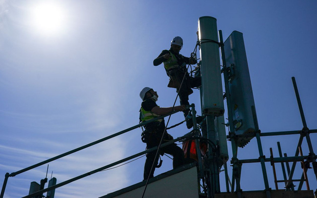 Cuộc chiến 5G giữa Mỹ và Trung Quốc vừa bước sang giai đoạn mới: Mỹ ráo riết lôi kéo đồng minh, các nước ồ ạt nhận ưu đãi - Ảnh 1. Cuộc chiến 5G giữa Mỹ và Trung Quốc vừa bước sang giai đoạn mới: Mỹ ráo riết lôi kéo đồng minh, các nước ồ ạt nhận ưu đãi - Ảnh 1.