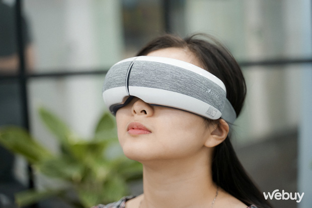 M&igrave;nh vừa được tặng m&aacute;y massage mắt gi&aacute; 1,5 triệu: D&ugrave;ng thật ph&ecirc;, hơi tiếc v&igrave; kh&ocirc;ng đầu tư sớm hơn - Ảnh 3.